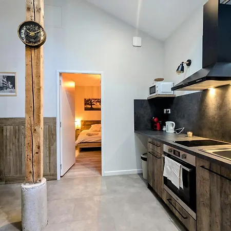 L'atelier, Sauna & * Riorges